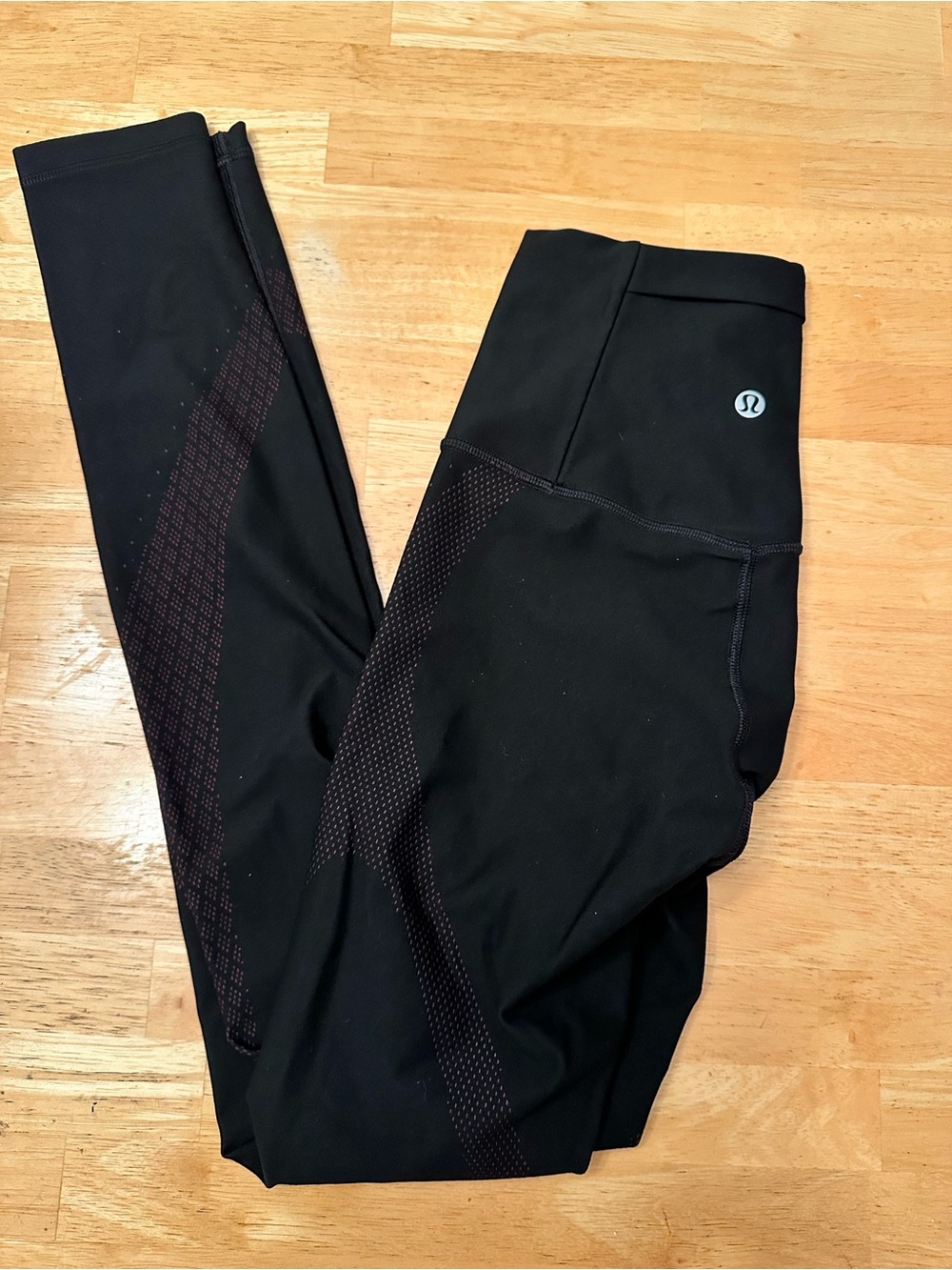 Lululemon leggings size 4